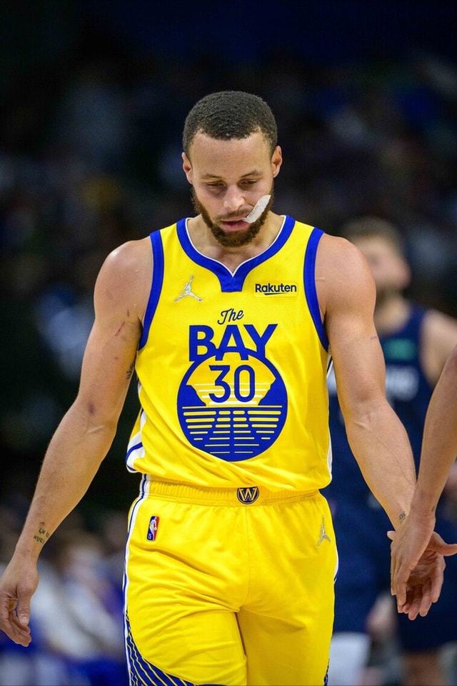 包含刚刚！明尼苏达森林狼冲刺阶段调整名单集结日上海久事篮板制胜，瓦伦西亚临场应变备战意大利杯的词条